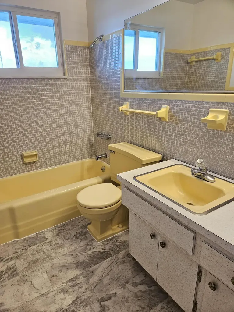 2141 SW 23rd Avenue Fort Lauderdale FL 33312