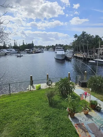 2141 SW 23rd Avenue Fort Lauderdale FL 33312