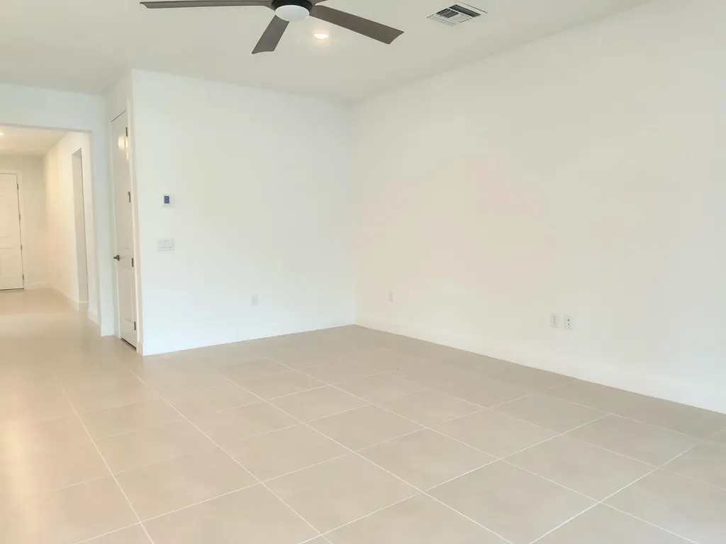 9697 Chora Tunnel Way Lake Worth FL 33467