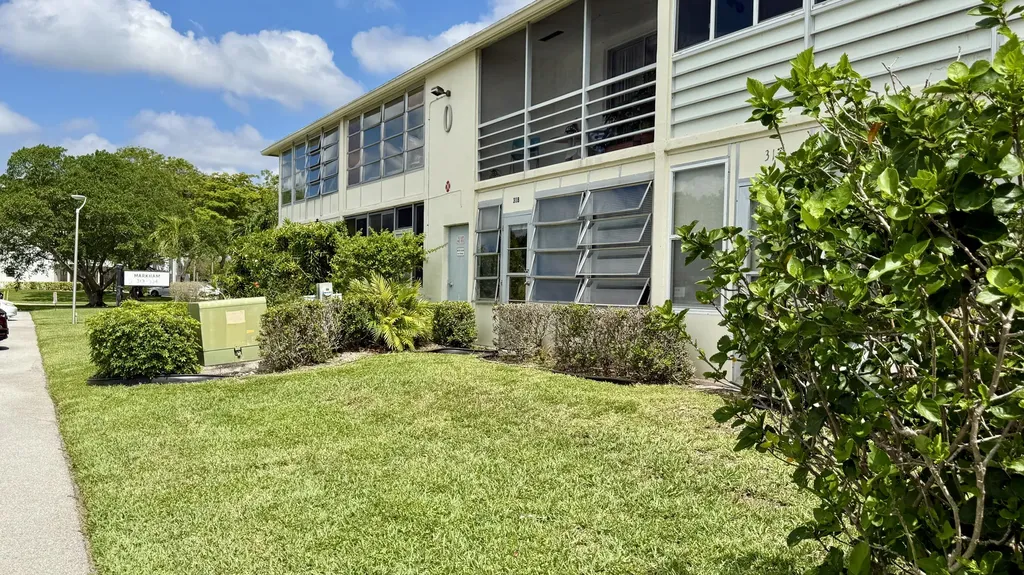 316 Markham Deerfield Beach FL 33442