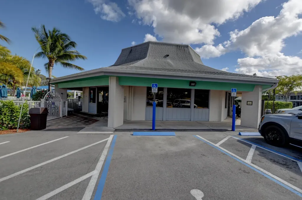 316 Markham Deerfield Beach FL 33442