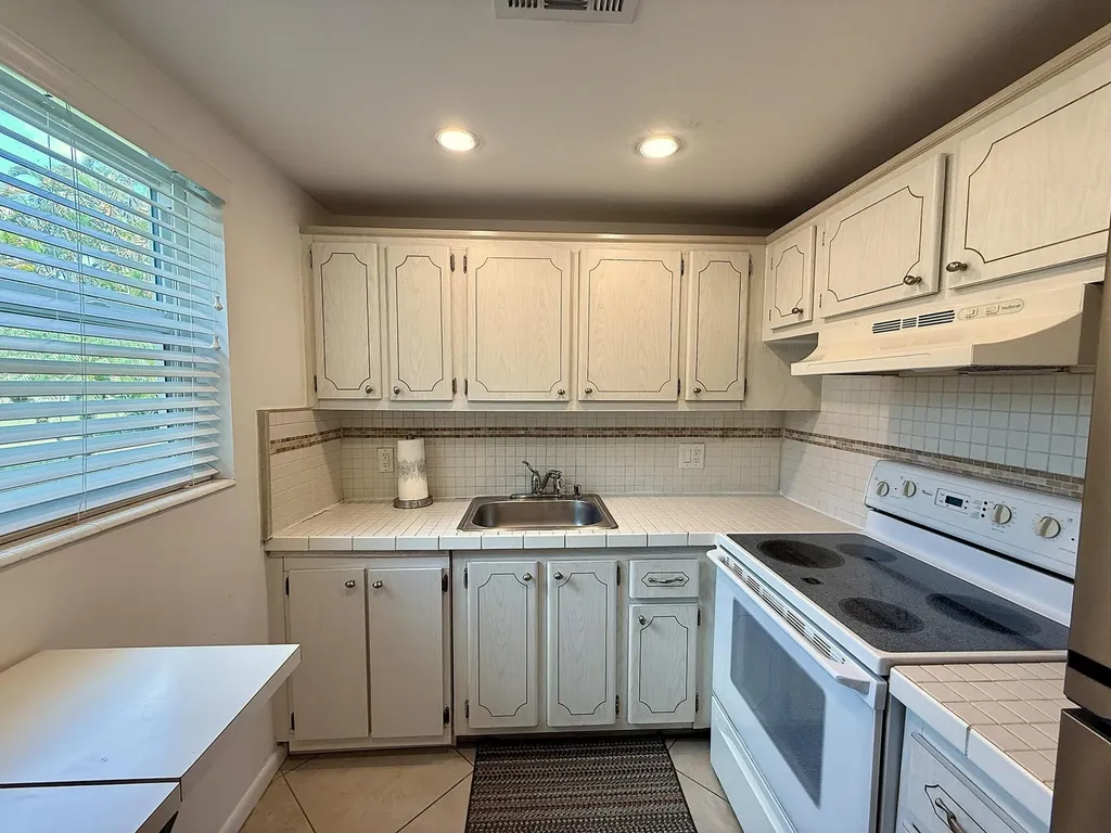 316 Markham Deerfield Beach FL 33442
