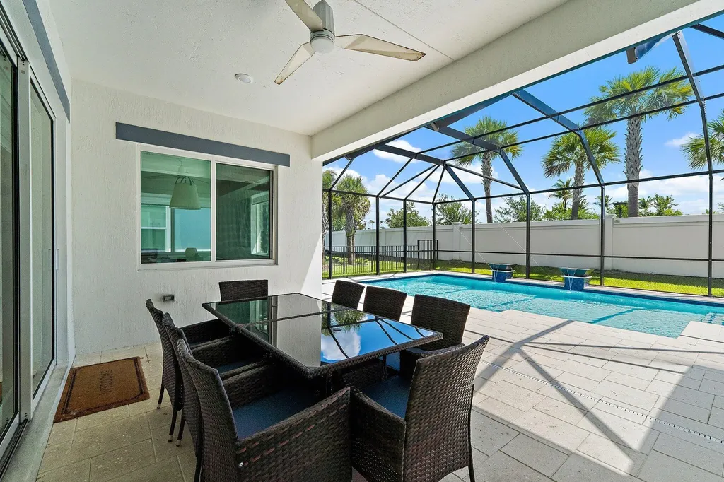 12172 Waterstone Circle Palm Beach Gardens FL 33412