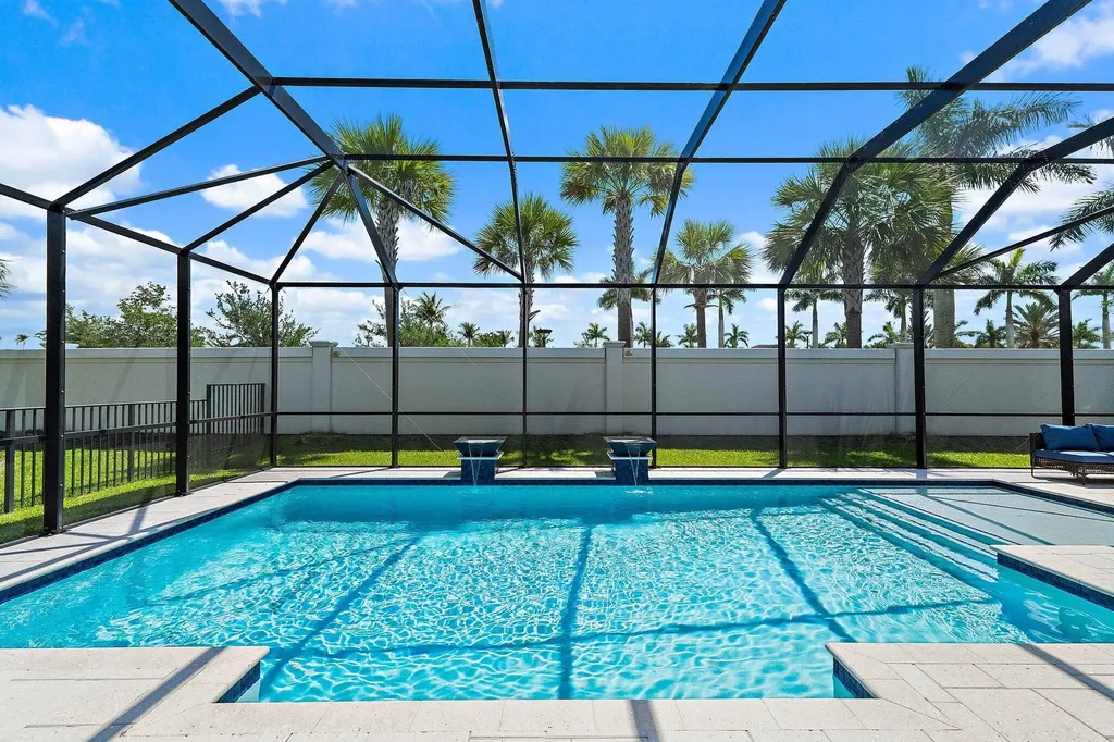 12172 Waterstone Circle Palm Beach Gardens FL 33412