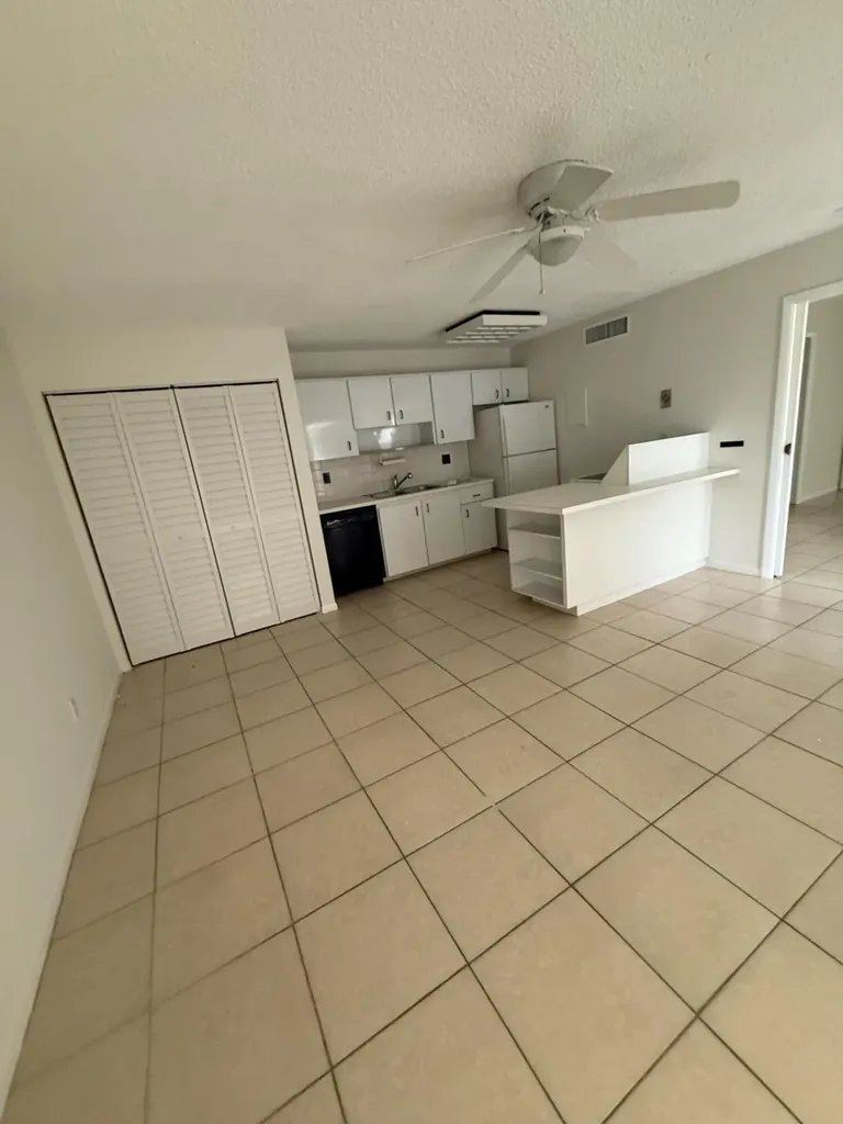 633 Executive Center Drive West Palm Beach FL 33401