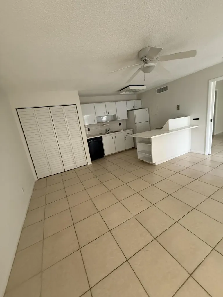 633 Executive Center Drive West Palm Beach FL 33401