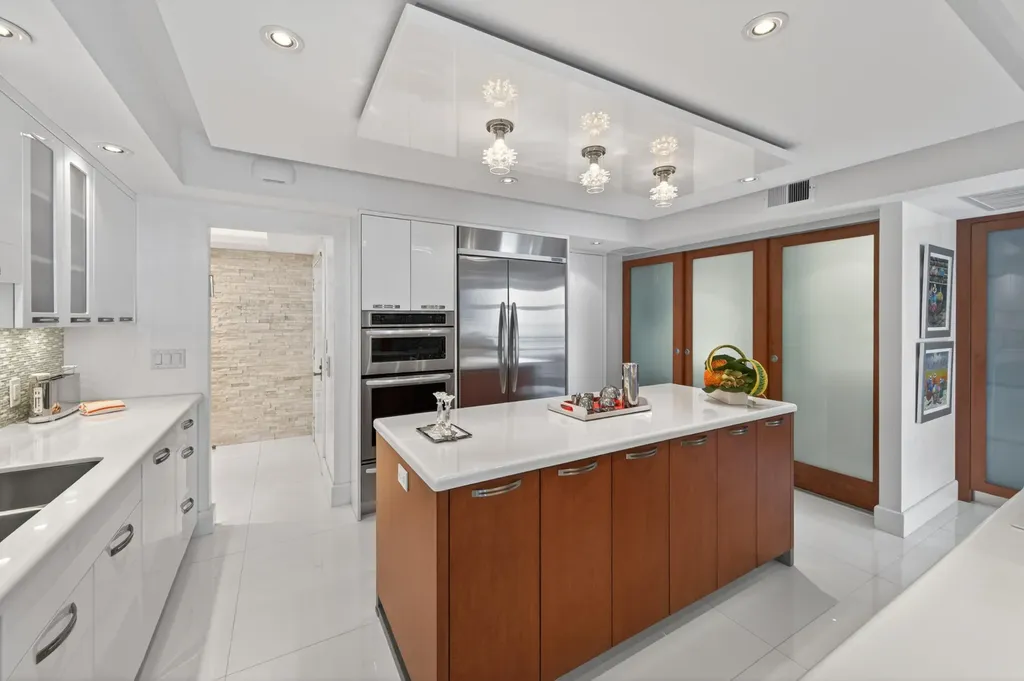 10155 Collins Avenue Bal Harbour FL 33154