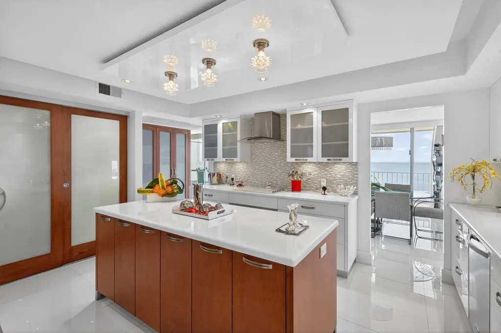 10155 Collins Avenue Bal Harbour FL 33154