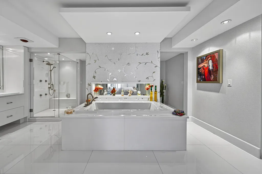 10155 Collins Avenue Bal Harbour FL 33154