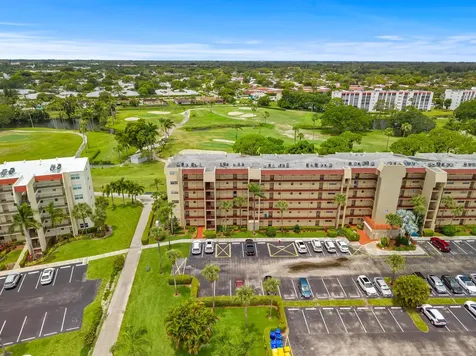 3755 Via Poinciana Greenacres FL 33467