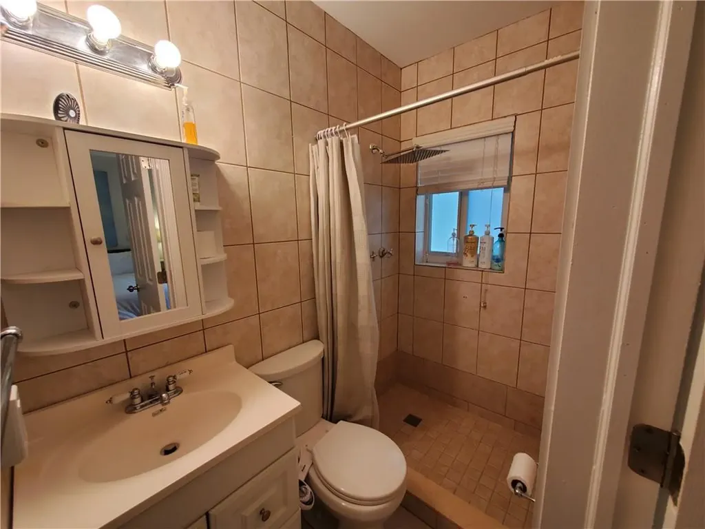 3204 NE 6th Street Pompano Beach FL 33062