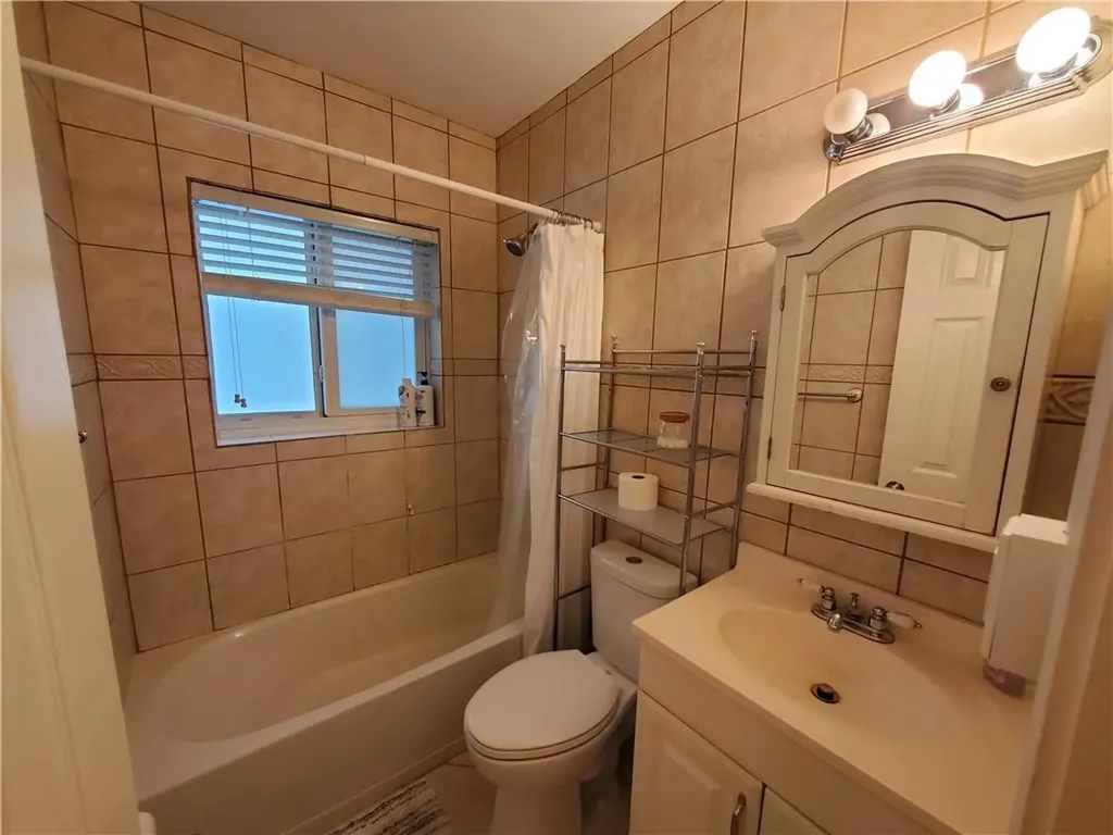 3204 NE 6th Street Pompano Beach FL 33062