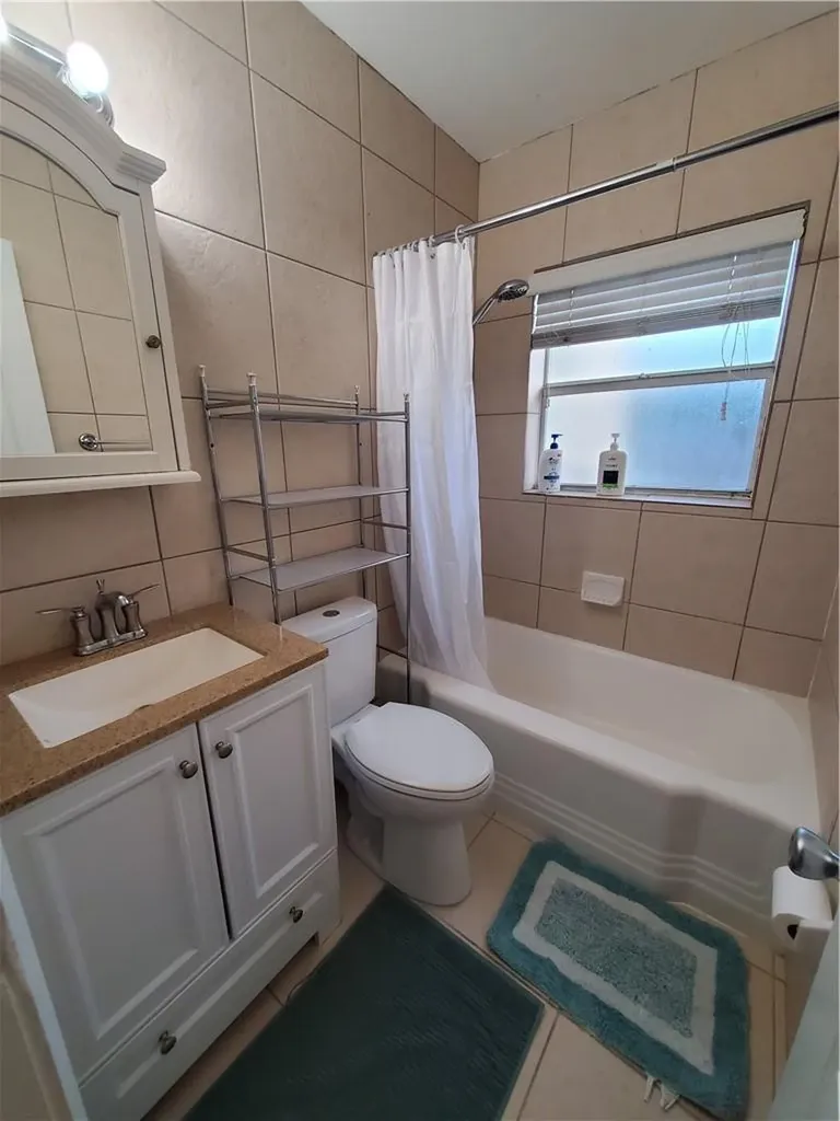 3204 NE 6th Street Pompano Beach FL 33062