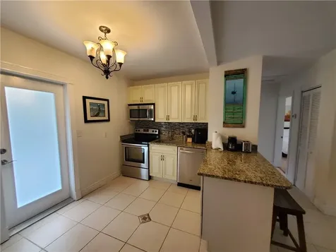 3204 NE 6th Street Pompano Beach FL 33062