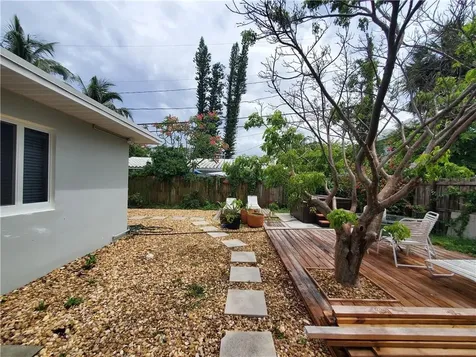 3204 NE 6th Street Pompano Beach FL 33062