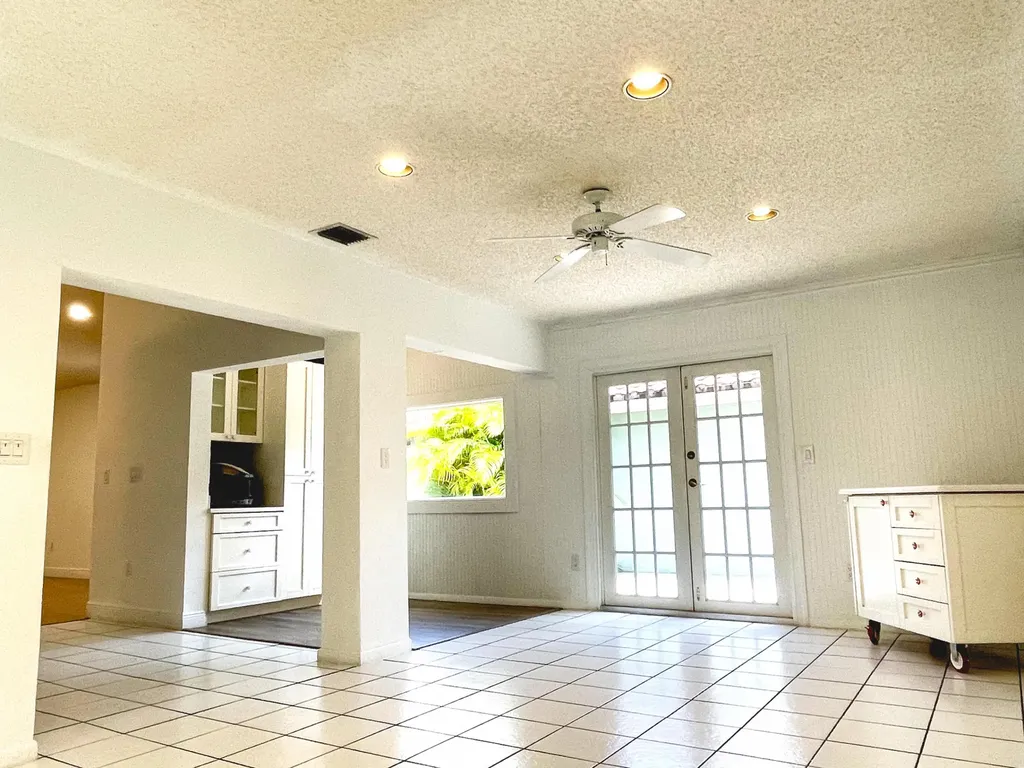 5851 Bristol Lane Davie FL 33331