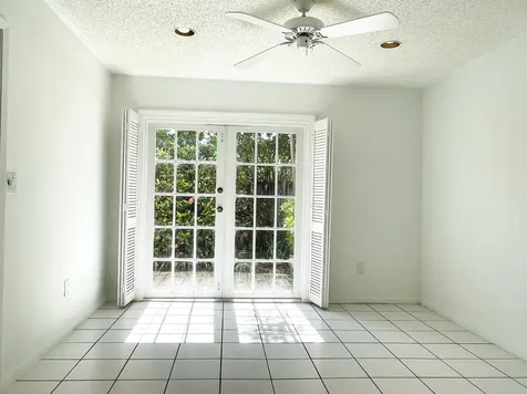 5851 Bristol Lane Davie FL 33331