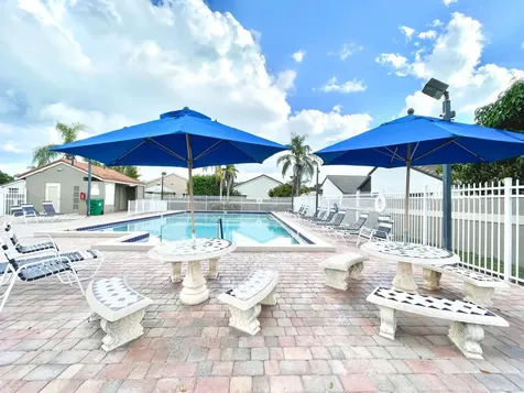 5851 Bristol Lane Davie FL 33331