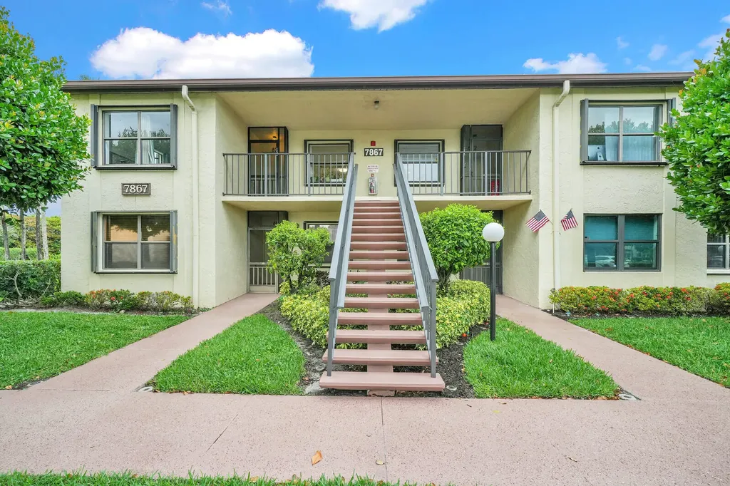 7867 Willow Spring Drive Lake Worth FL 33467