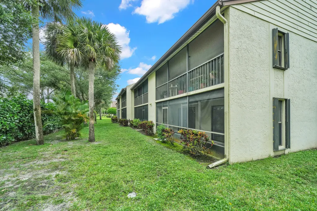 7867 Willow Spring Drive Lake Worth FL 33467