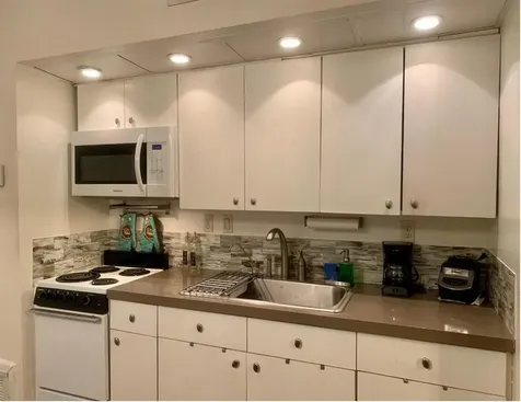 2710 Riverside Drive Coral Springs FL 33065