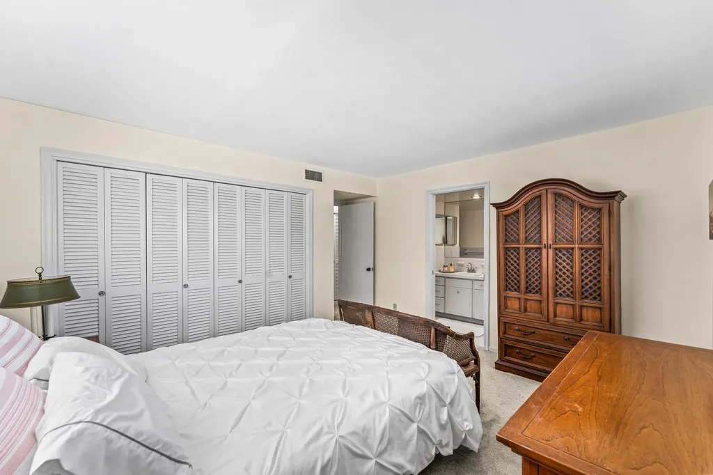 300 E Royal Palm Road Boca Raton FL 33432