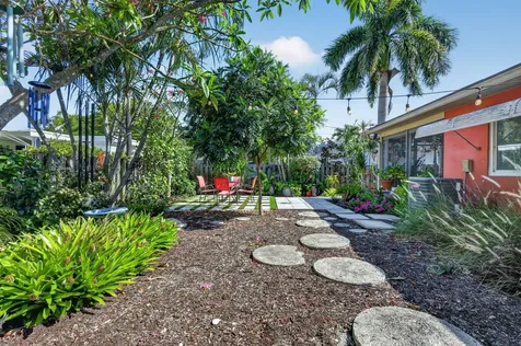 1525 N M Street Lake Worth Beach FL 33460