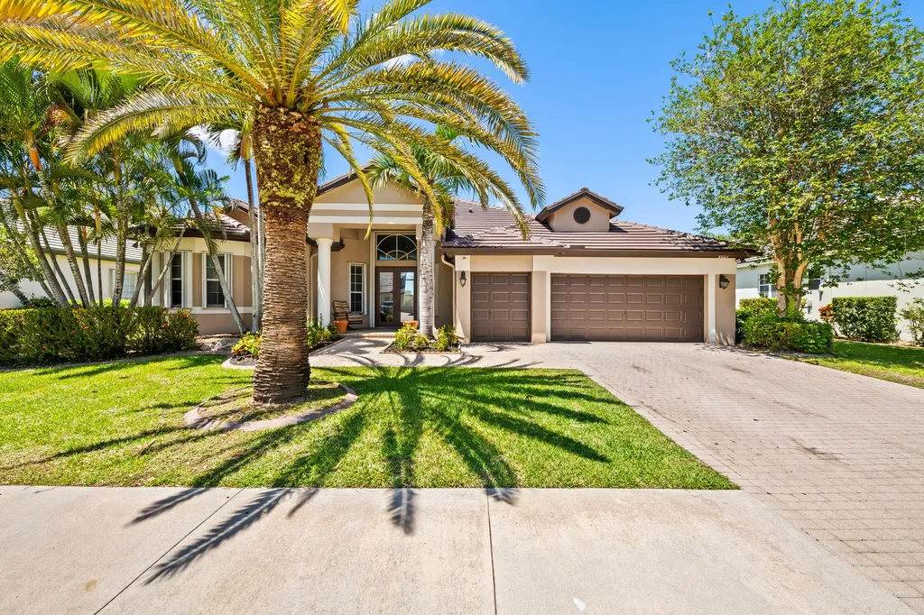 Davie FL, 8027 N Savannah Circle
