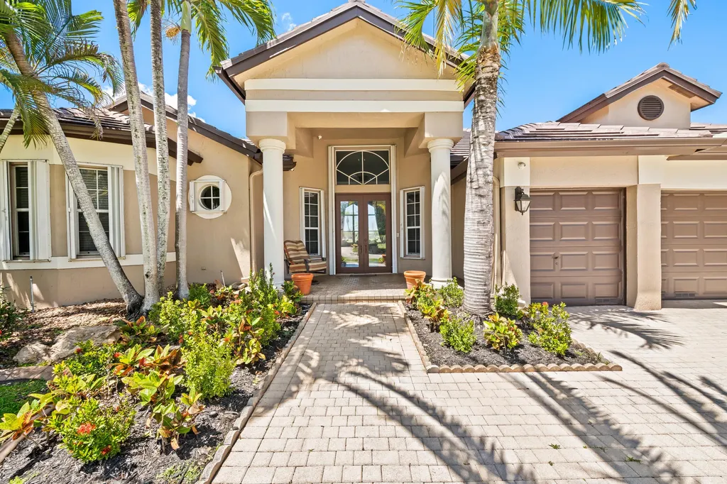 8027 N Savannah Circle Davie FL 33328