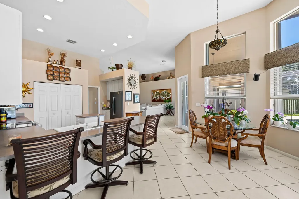 8027 N Savannah Circle Davie FL 33328
