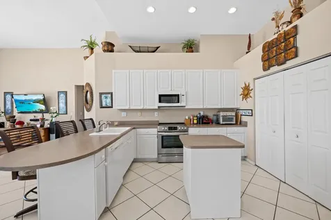 8027 N Savannah Circle Davie FL 33328