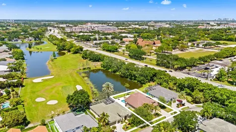 8027 N Savannah Circle Davie FL 33328