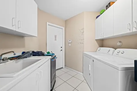 8027 N Savannah Circle Davie FL 33328