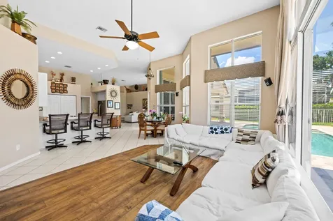 8027 N Savannah Circle Davie FL 33328