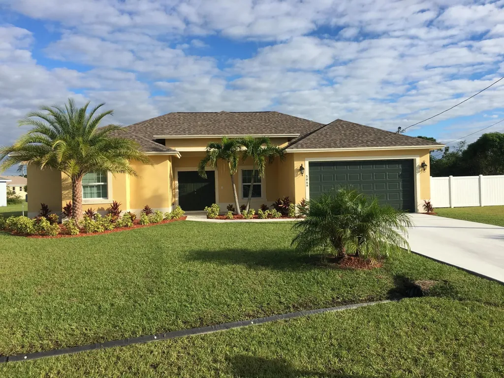 5866 NW Mesa Circle Port St Lucie FL 34986