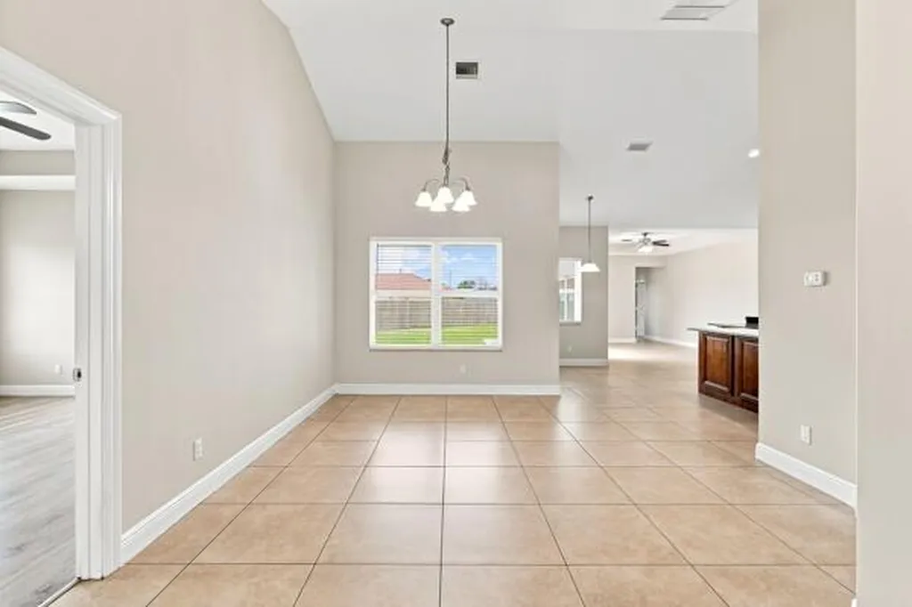 5866 NW Mesa Circle Port St Lucie FL 34986