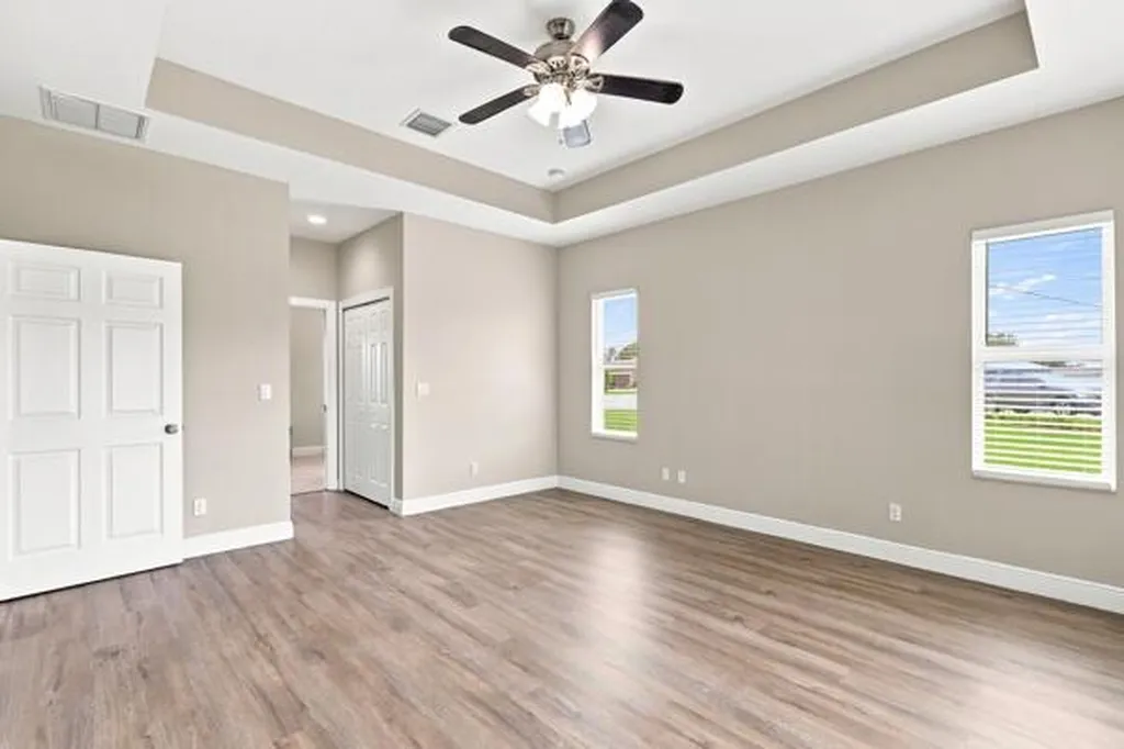 5866 NW Mesa Circle Port St Lucie FL 34986