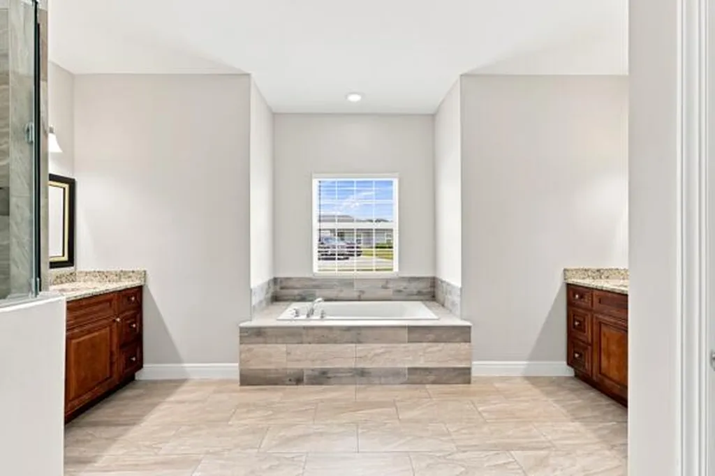 5866 NW Mesa Circle Port St Lucie FL 34986