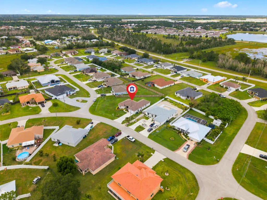 5866 NW Mesa Circle Port St Lucie FL 34986