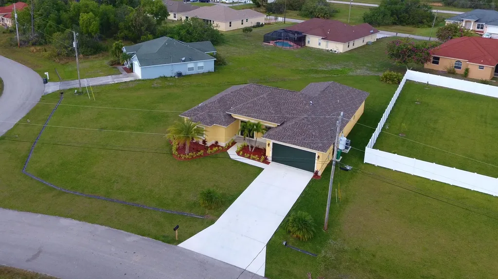 5866 NW Mesa Circle Port St Lucie FL 34986