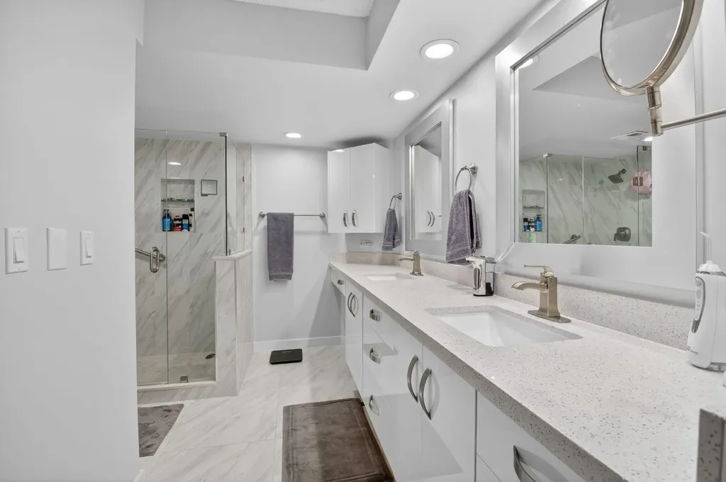 7563 Glendevon Lane Delray Beach FL 33446