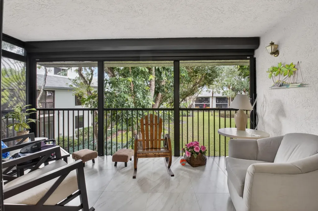 7563 Glendevon Lane Delray Beach FL 33446