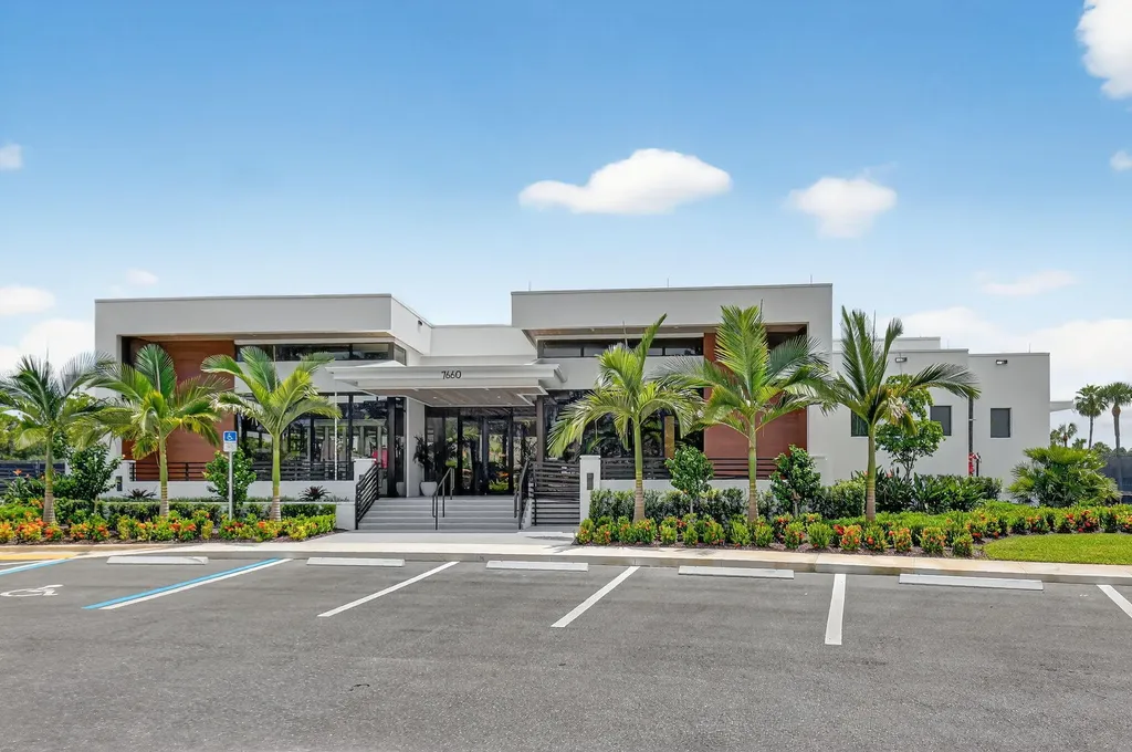 7563 Glendevon Lane Delray Beach FL 33446