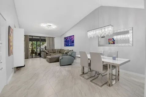7563 Glendevon Lane Delray Beach FL 33446