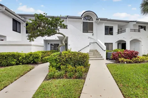 7563 Glendevon Lane Delray Beach FL 33446