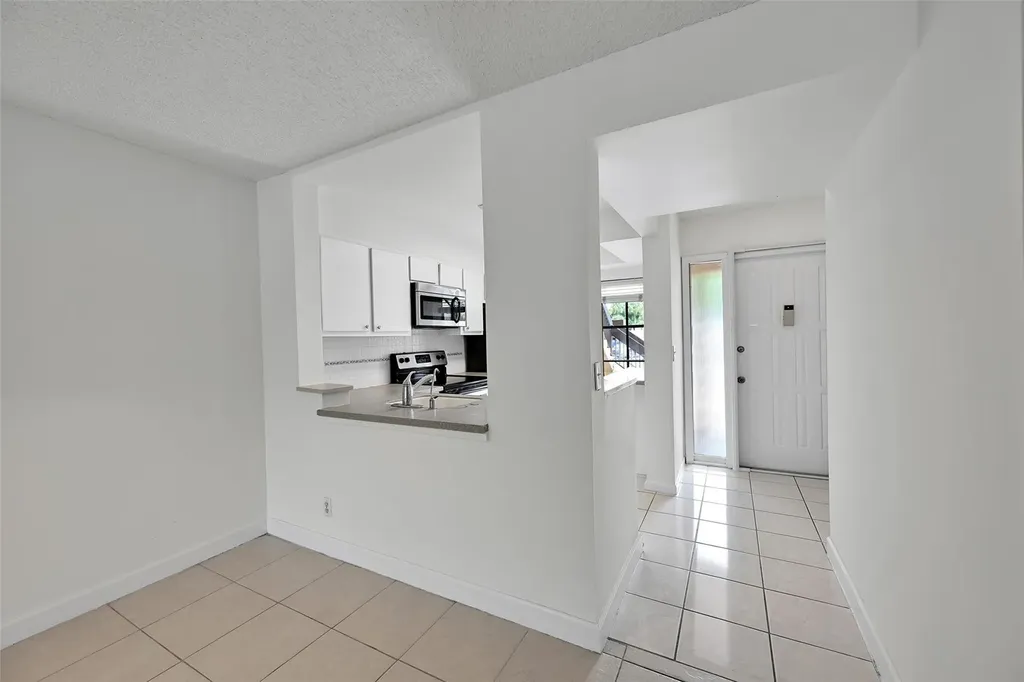 2297 SW 15th Street Deerfield Beach FL 33442
