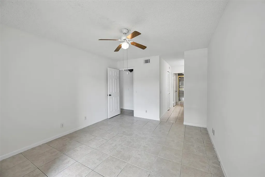 2297 SW 15th Street Deerfield Beach FL 33442