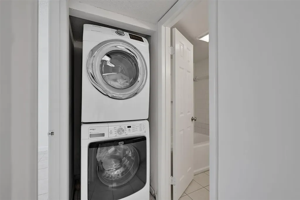 2297 SW 15th Street Deerfield Beach FL 33442