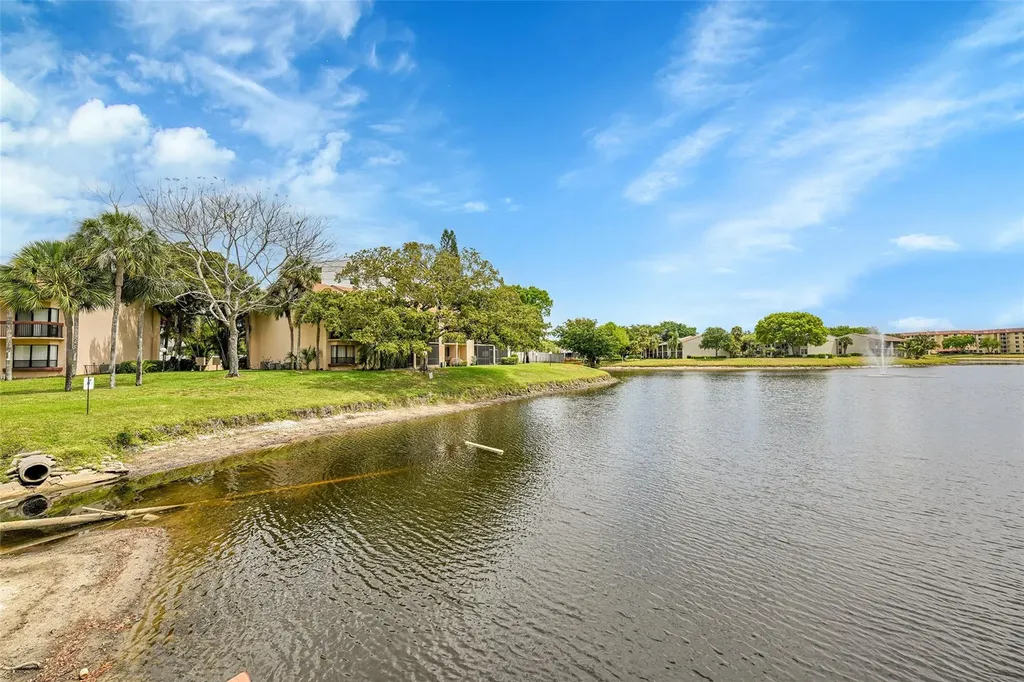 2297 SW 15th Street Deerfield Beach FL 33442