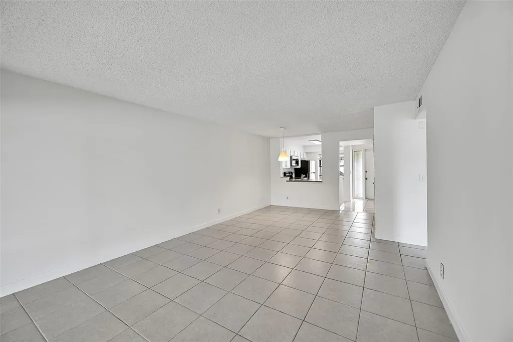 2297 SW 15th Street Deerfield Beach FL 33442
